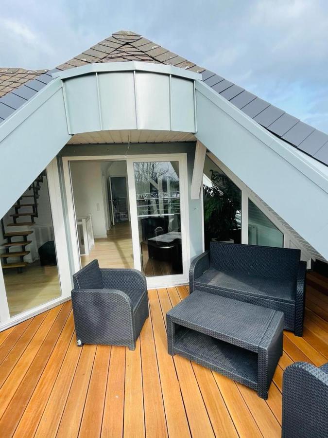 Luxury Rooftop Loft With River View 10Min To City Leilighet Düsseldorf Eksteriør bilde