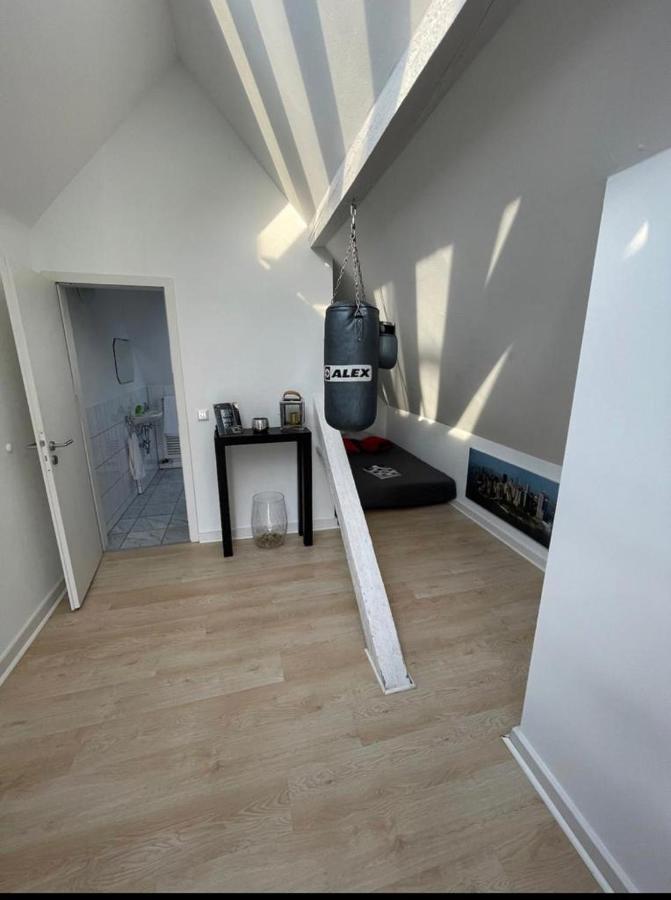 Luxury Rooftop Loft With River View 10Min To City Leilighet Düsseldorf Eksteriør bilde