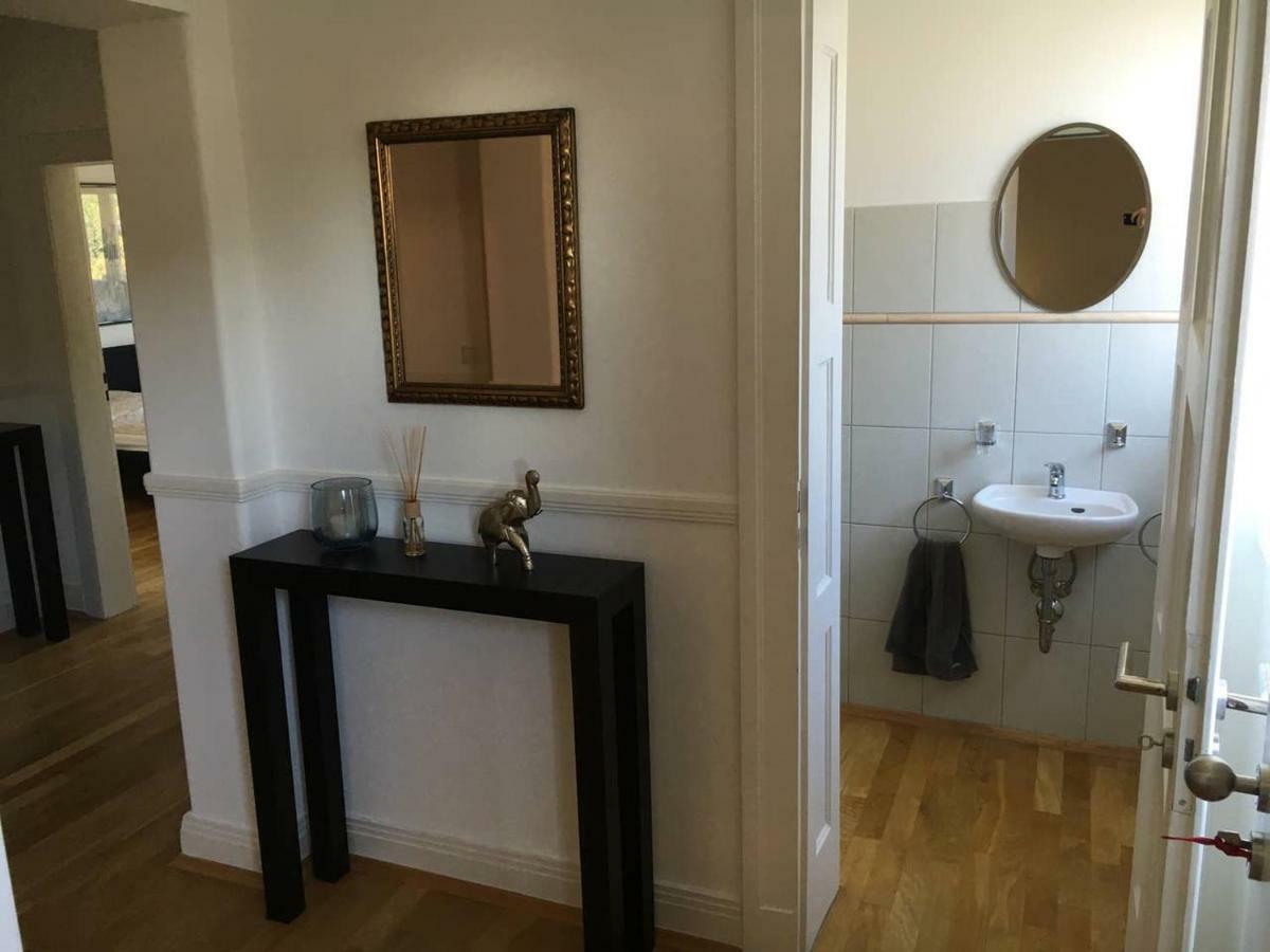 Luxury Rooftop Loft With River View 10Min To City Leilighet Düsseldorf Eksteriør bilde